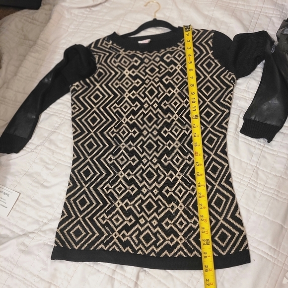 PARKER Women's Black Geometric Pattern Long Sleeve Knitted Sweater Size XSmall - Picture 12 of 15
